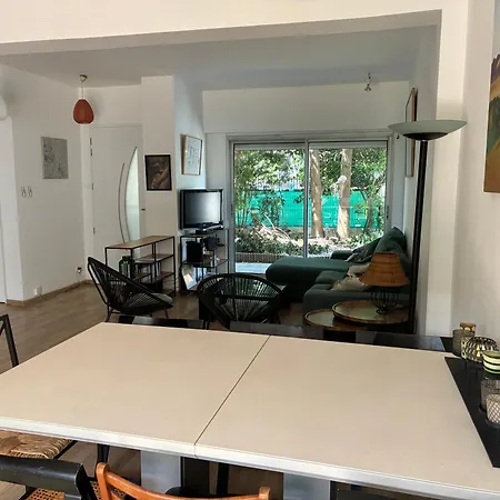 Villa De 66