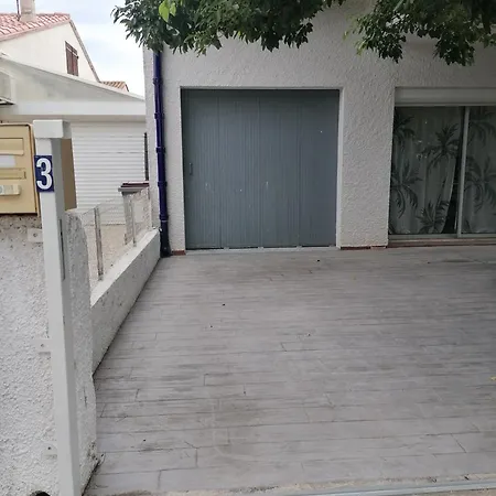 빌라 De 66 카네트